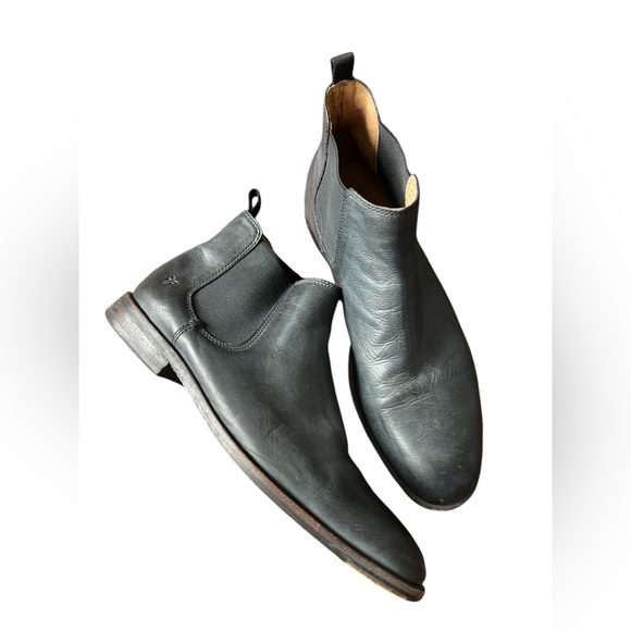 Frye Chelsea Boots, size 10.5 - Picture 1 of 7